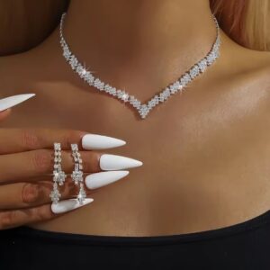 Conjunto feminino em strass